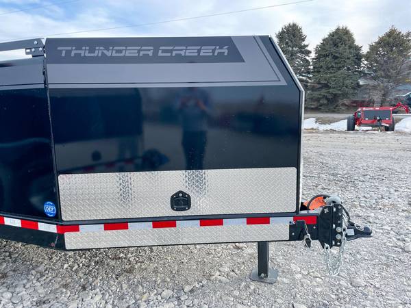 2024 Thunder Creek fst990 fuel trailer