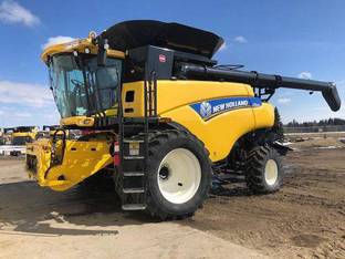 2014 New Holland CR8090