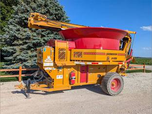 2025 HayBuster H1135