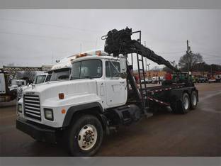 1999 Mack RD688S