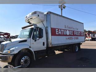 2002 International DURASTAR 4400