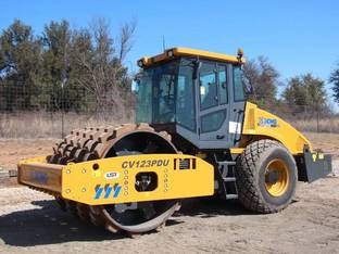 2021 XCMG CV123PDU