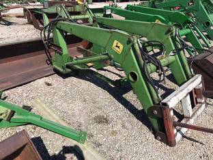 John Deere 148
