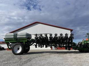 2024 Unverferth 2030DT