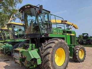 1996 John Deere 6910