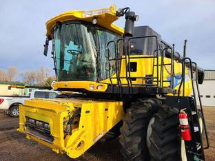 2011 New Holland CR9070