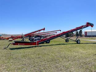 2026 Universal 1542 FIELD LOADER TD