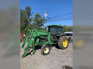 John Deere 2355