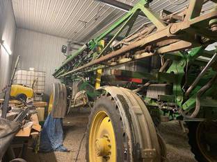 2017 John Deere R4038