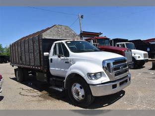 2005 Ford F650 SD