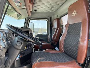 2016 Mack PINNACLE CHU613