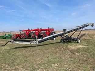 2026 Universal 1542 FIELD LOADER TD