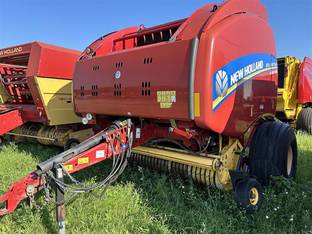 2014 New Holland ROLL-BELT 560