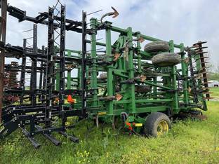 2008 John Deere 2310