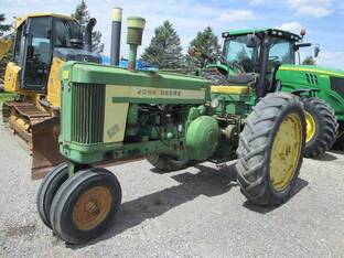 1957 John Deere 620