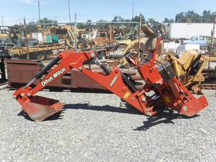 2016 Ditch Witch A820