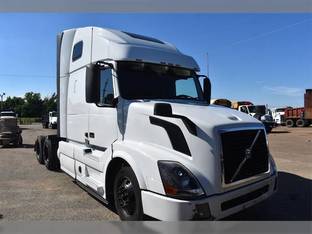 2016 Volvo VNL64T670
