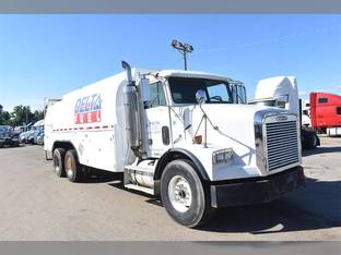 1997 Freightliner FL112