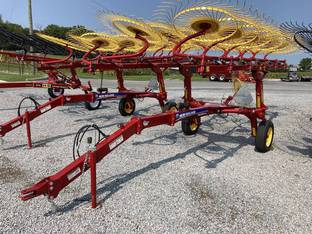 2024 New Holland PC1225