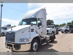 2013 Mack PINNACLE CXU612