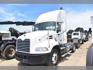2014 Mack PINNACLE CXU612
