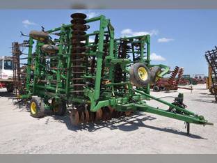 2009 John Deere 2310