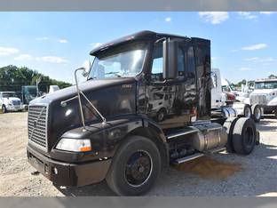 2007 Volvo VNM42T200