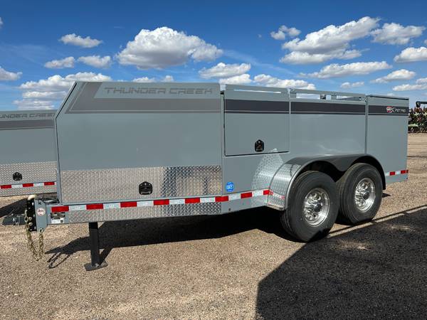 2022 Thunder Creek fst750ub fuel trailer