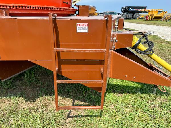 その他 TRACTOR INC.sludge ryoinoue BADHOP Bad Boy 4035H Compact Tractor With Industrial Tires And