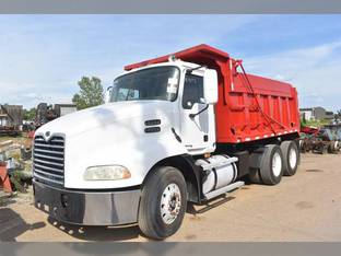 2005 Mack VISION CXN613