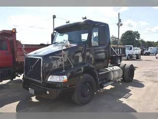 2007 Volvo VNM42T200