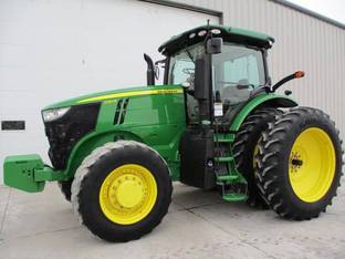 2014 John Deere 7210R