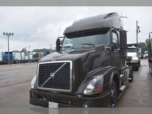 2014 Volvo VNL42T670