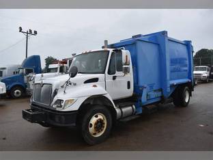 2004 International WORKSTAR 7400