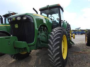 John Deere 8320