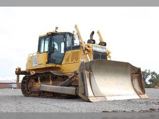 2017 Komatsu D65EX-18