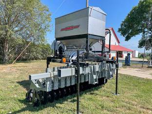 2026 Hiniker CC7000-151-100