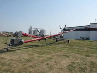 2024 Harvest International 1075