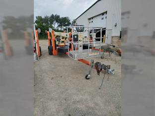 2017 JLG T500J