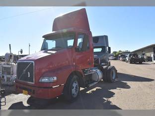2007 Volvo VNM42T200