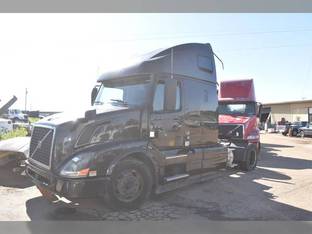 2013 Volvo VNL64T670
