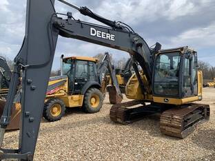 2015 John Deere 135G