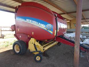 New Holland ROLL-BELT 560