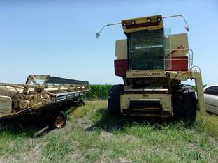 New Holland TR85
