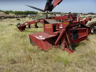 New Holland 1431