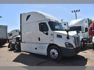 2018 Freightliner CASCADIA 113
