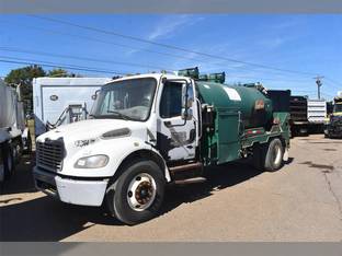 2008 Freightliner BUSINESS CLASS M2 106