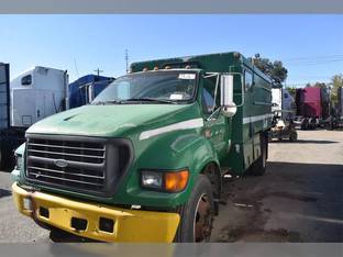 2002 Ford F650 SD
