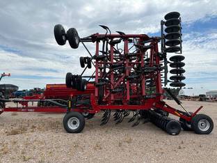 2023 Case IH Flex Hoe 400 45' Air Drill