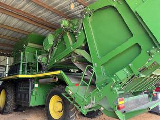 2018 John Deere CP690